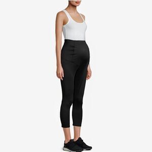 𝅺NWT Time and Tru Maternity Capri Leggings